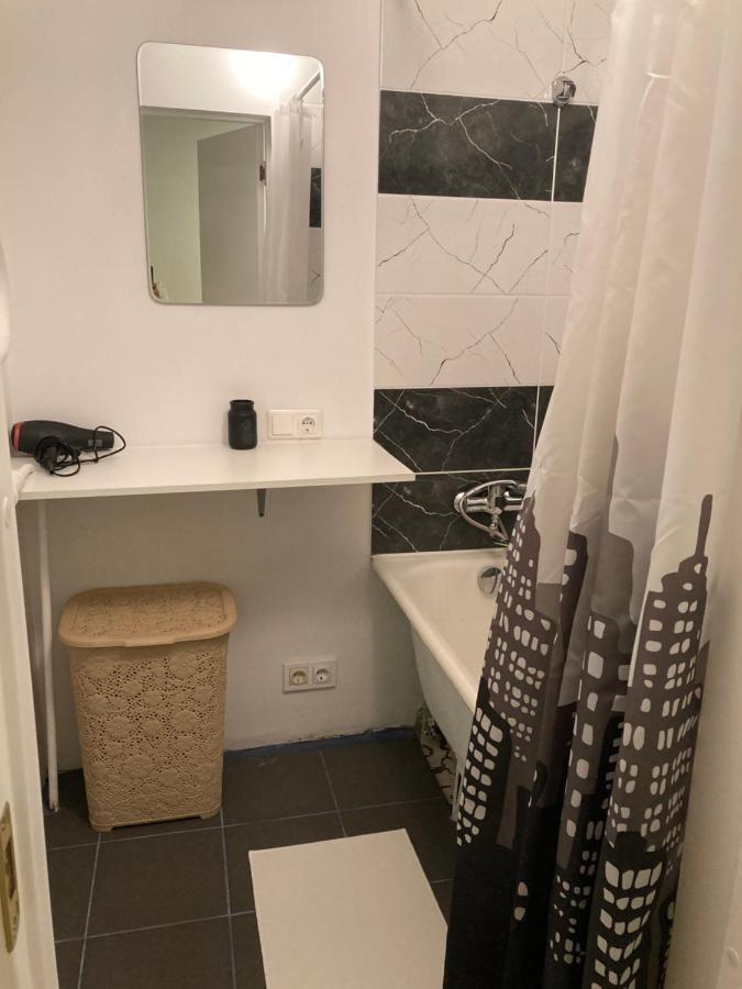 Apartamenti Zirnis 采西斯 外观 照片